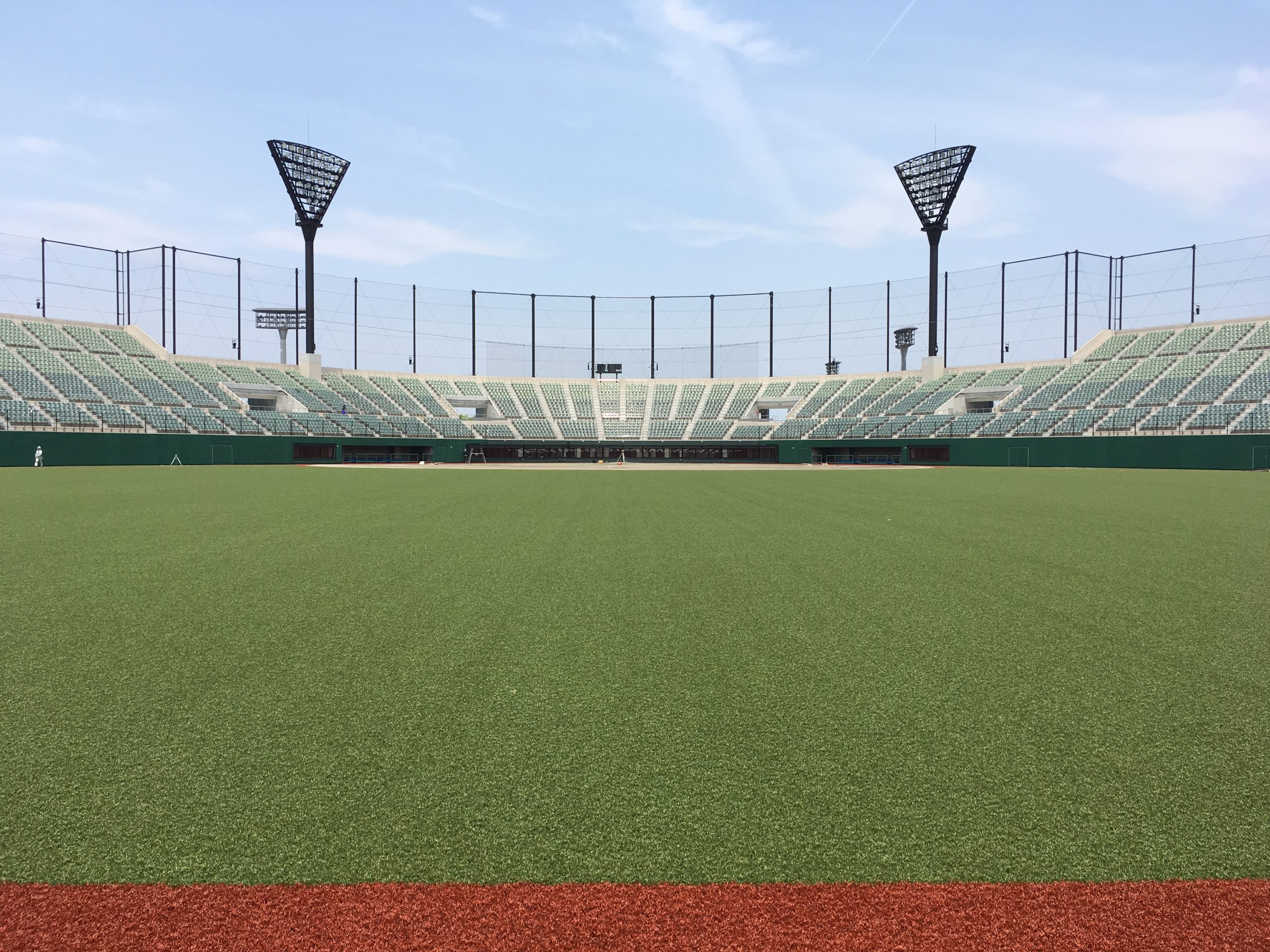 山形市総合スポーツセンター野球場（きらやかスタジアム）