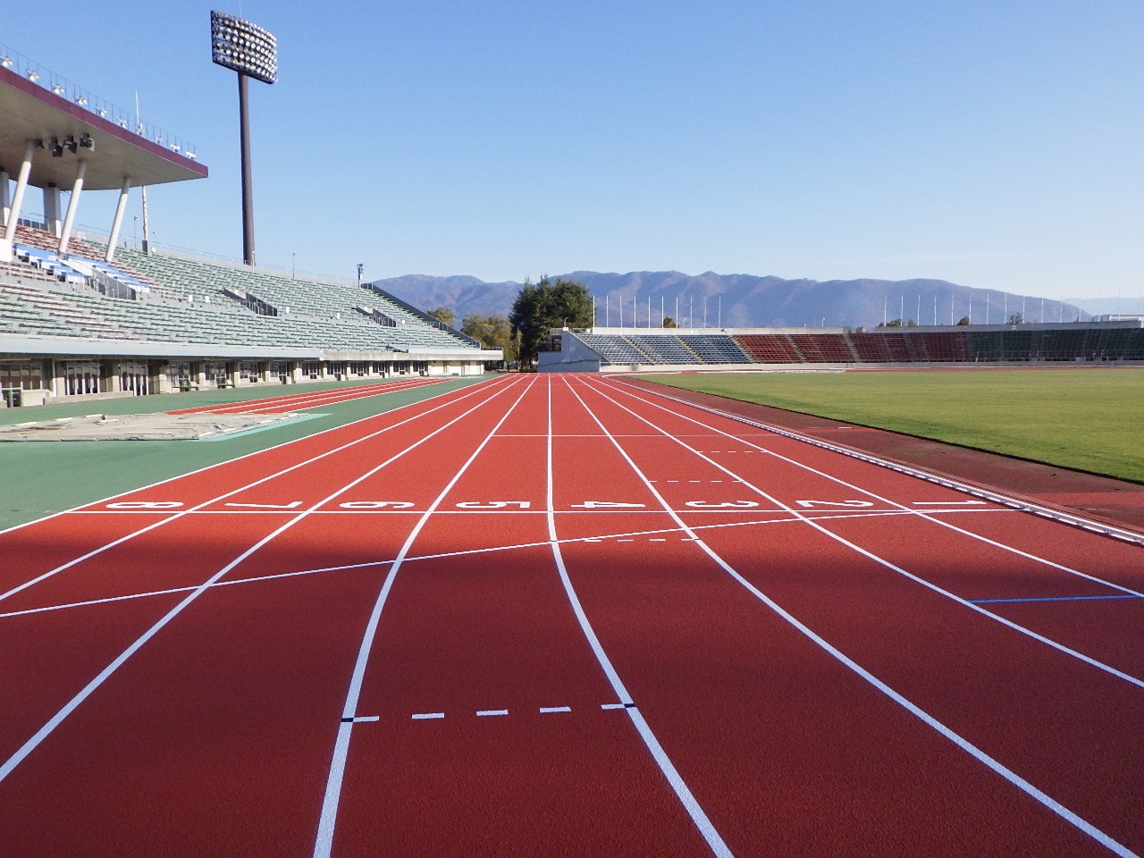 小瀬 スポーツ 公園 陸上 競技 場